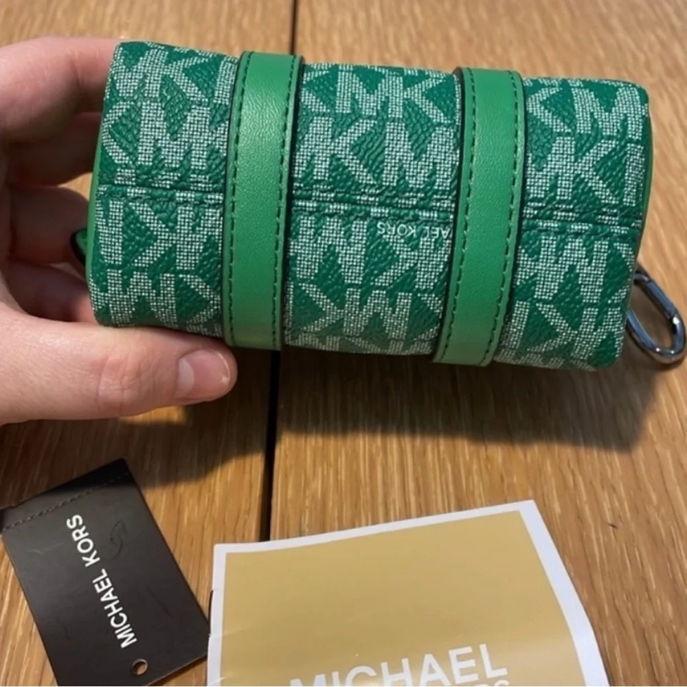 NWT Michael Kors Green Micro Duffle KeyFob - Picture 9 of 16